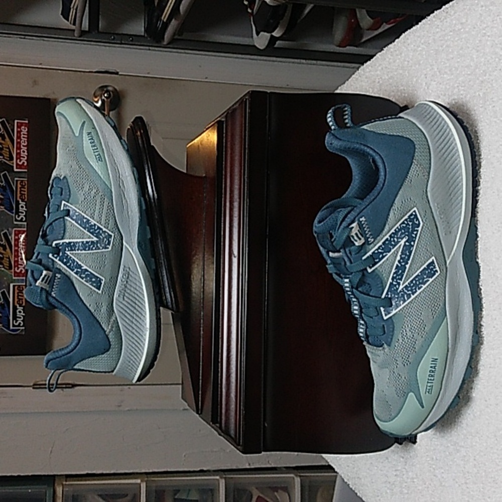 New Balance Dynasoft Nitrel V4, Trail/Running,  Women Size-8